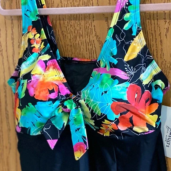 NWT Swimsuits For All Tie Front Vneck Swimdress Floral print - Picture 4 of 6
